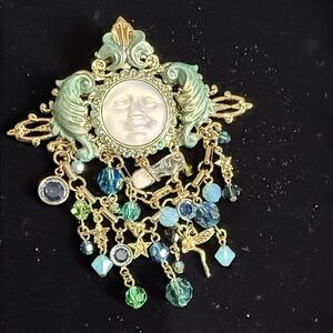 C517 Kirk’s Folly Vintage Green Seaview Brooch